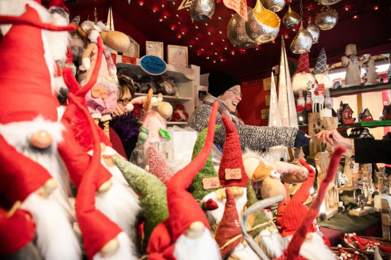   CHRISTKINDL_111922_1.jpeg