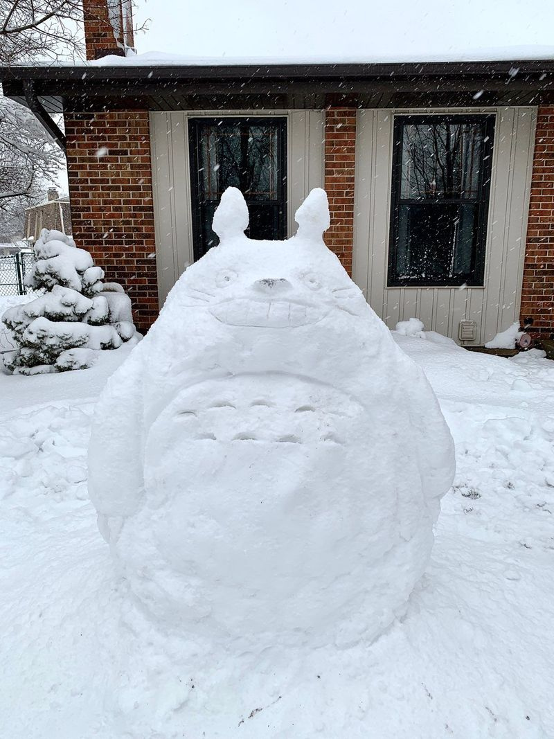 ローゼルのレイクパーク高校の先輩であるアメリアM.、18歳による雪の生き物の新鮮なテイク。