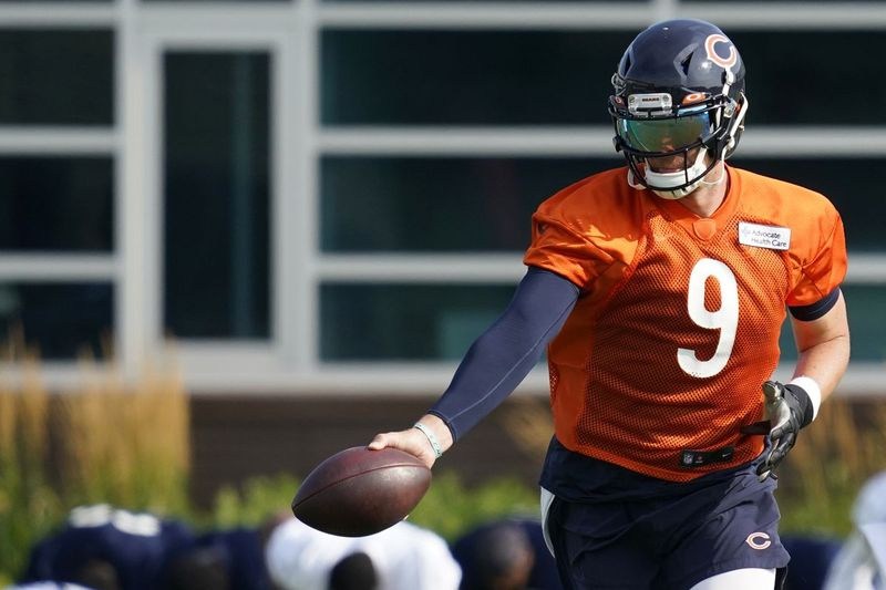 Nick Foles mal v minulej sezóne hodnotenie prihrávača 80,8 a za svoju kariéru je na úrovni 87,1.