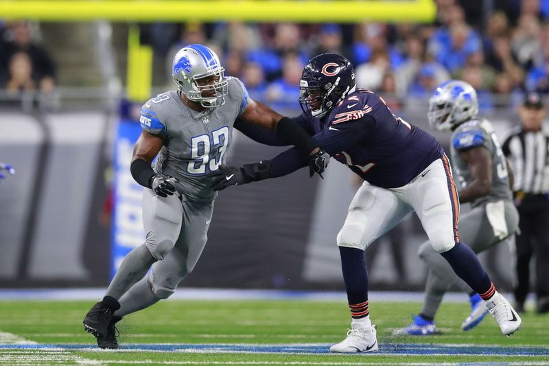 Charles Leno (72, v roku 2017 obsluhoval defenzívny koniec Lions Dwight Freeney) nastúpil za Bears v 95 po sebe idúcich zápasoch počas šiestich sezón.