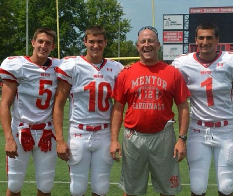 Bears QB Mitch Trubisky je bil zvezda na Mentor High. Od leve proti desni: WR Conner Križančič, Trubisky, trener Steve Trivisonno in WR Brandon Fritts. | Z dovoljenjem Connerja Križančiča