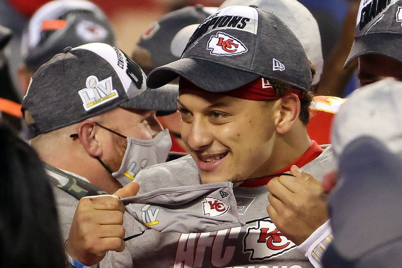 Patrick Mahomes reageerib pärast seda, kui Chiefs 24. jaanuaril AFC meistrivõistluste mängus Billsi alistas.