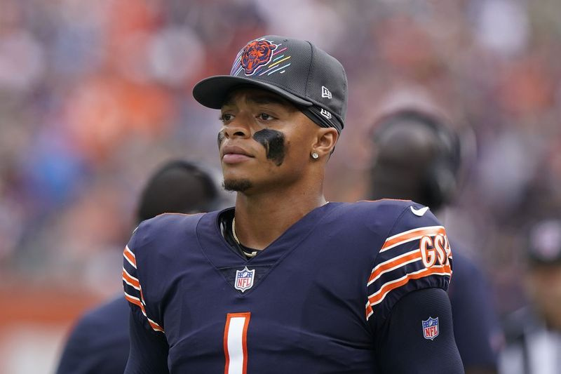 Justinas Fieldsas pirmuosius du NFL startus gavo per pastarąsias dvi savaites. Ar jis gaus trečią sekmadienį Las Vegase?