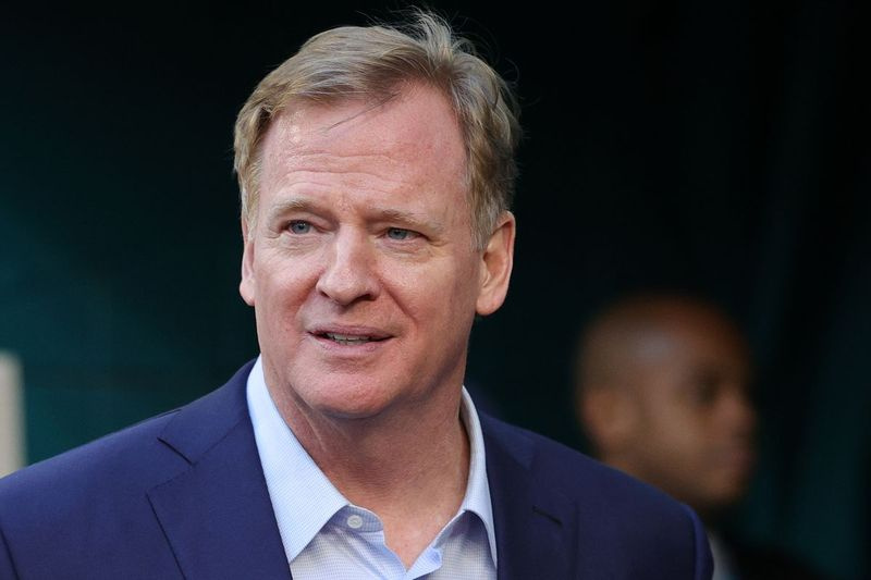 Il commissario della NFL Roger Goodell ha difeso la sua decisione di posticipare la partita dei Ravens di sei giorni a causa di un