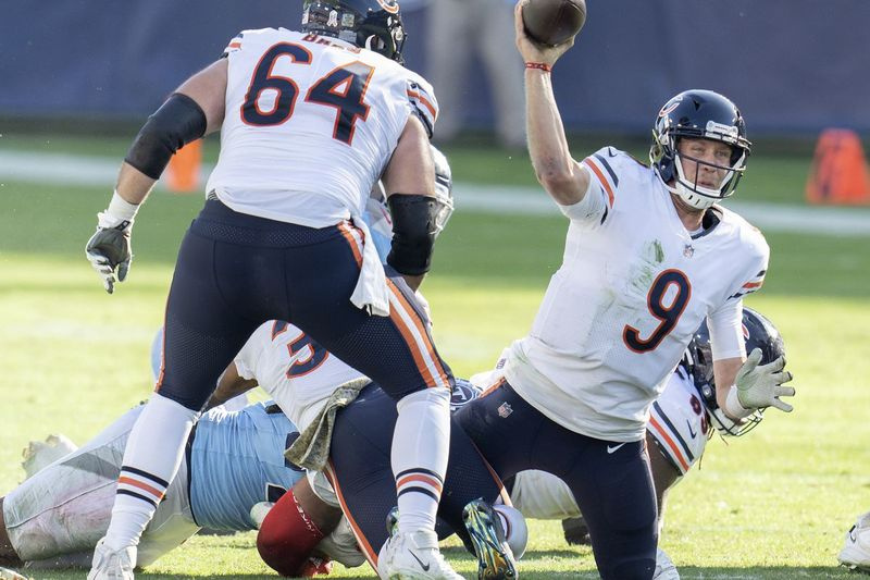 Nick Foles (9, pod obleganjem proti Titanom 8. novembra v Nashvillu) je imel 80,8 podajalcev na devetih tekmah (sedmih štartih) z Bears leta 2020, vključno z zmago nad morebitnim prvakom Super Bowla Buccaneers.
