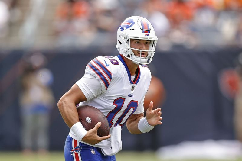 Mitchas Trubisky juokėsi iš pokšto, kurį jo vidurinės mokyklos bičiuliai iškrėtė prieš 10 metų.