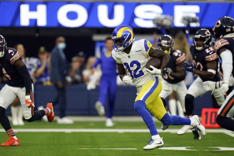 „Rams“ gynėjas Van Jeffersonas pelnė įvartį po 67 jardų smūgio iš Matthew Staffordo, trečią „Rams“ puolimą sekmadienio vakarą „SoFi“ stadione Inglevude, Kalifornijoje.