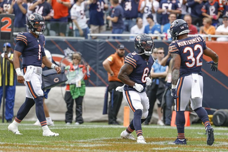 Bears running back Damien Williams (8) forventes at starte mod Raiders på søndag i stedet for David Montgomery (32).