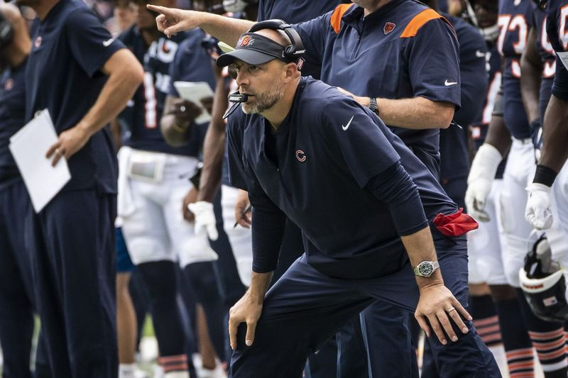 Matt Nagy des Bears les entraîne dimanche à Soldier Field.