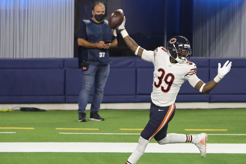 Bezpieczeństwo Eddie Jackson zmienia numer koszulki.