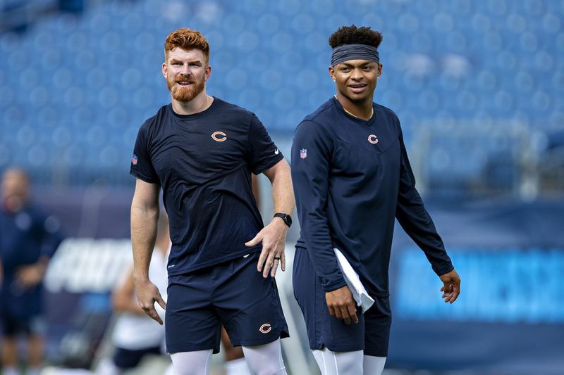 Mis saab pärast eelhooaja lõppu Bears QBs Andy Daltoni, Justin Fieldsi ja Nick Folesi jaoks?