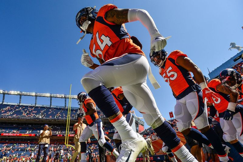 Brandon Marshall calienta en 2018.