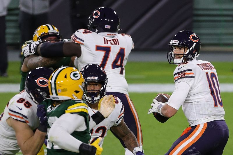 Chicago Bears v Green Bay Packers