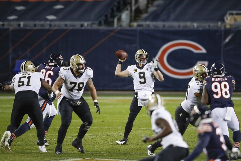 Drew Brees a Saints v listopadu porazili Bears v prodloužení.