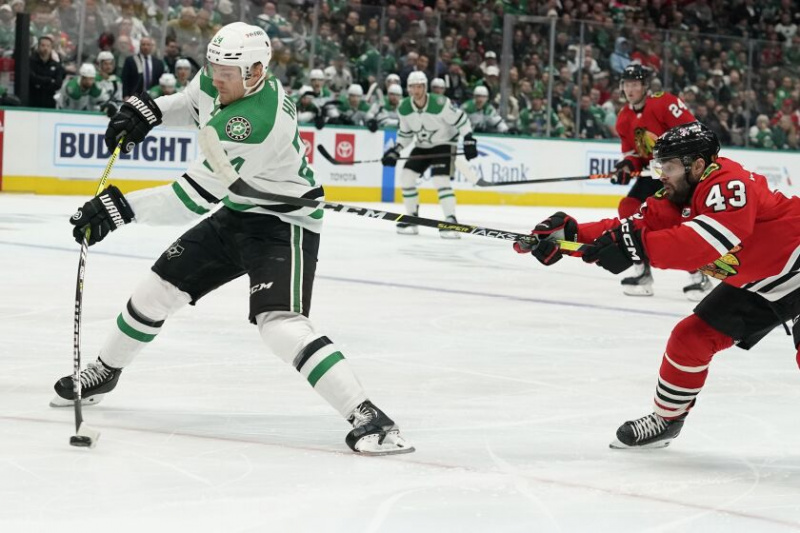  Blackhawks_Stars_Hockey.jpg