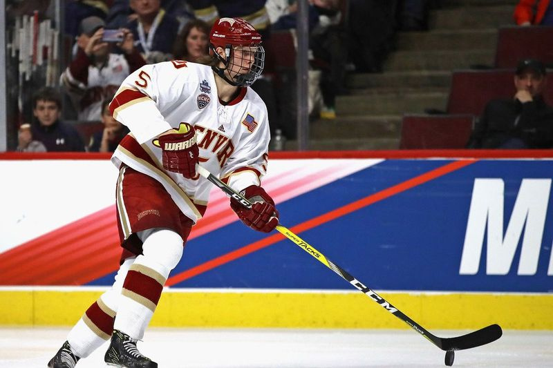 Henrik Borgstrom võistleb NHL-i koha eest Blackhawksiga.