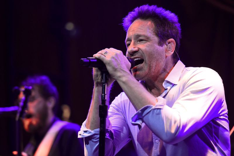 David Duchovny actúa en el escenario durante el Festival de Cine de Tribeca 2018 en el Public Hotel en la ciudad de Nueva York.