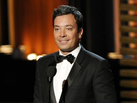 Jimmy Fallon je junija predstavil Tonight Show Summer Reads. | Zagotovljena fotografija