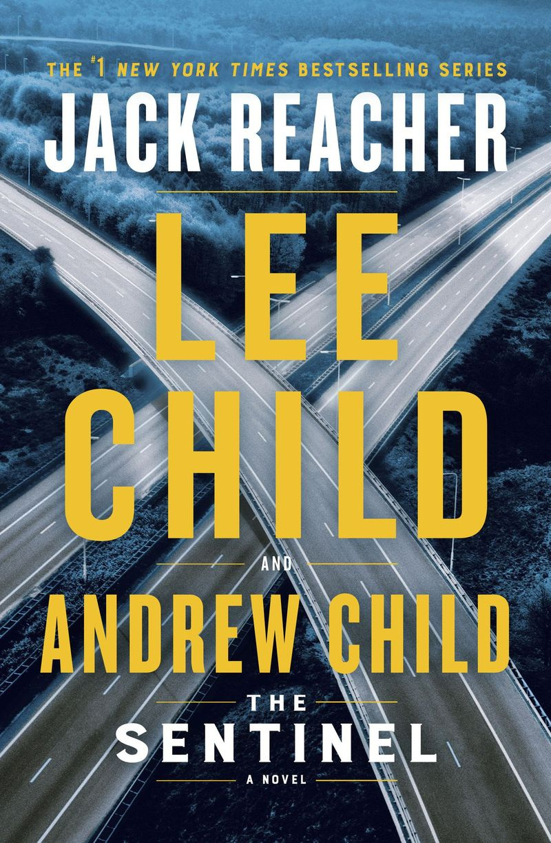 Forsiden ligger flere måter om hvem som faktisk skrev den siste Jack Reacher-thrilleren The Sentinel.