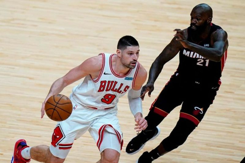 Keskmängija Nikola Vucevic viskas Bullsi võidumängus Miami üle 24 punkti ja võttis 11 lauapalli.