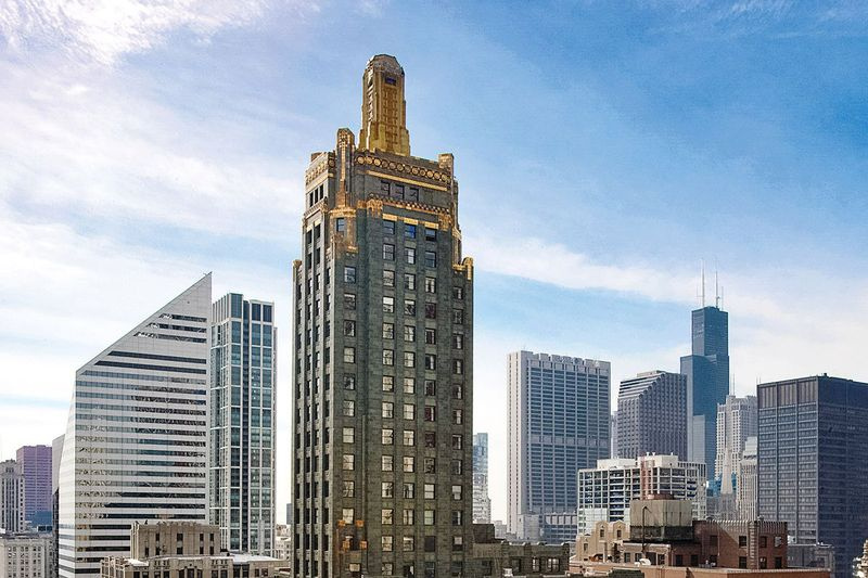 Budynek Carbide & Carbon przy 230 N. Michigan Ave.