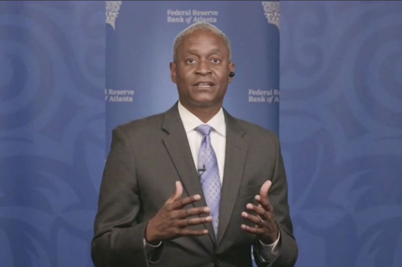 Ο Raphael Bostic, πρόεδρος της Federal Reserve Bank of Atlanta, ο οποίος είναι ο πρώτος μαύρος πρόεδρος μιας περιφερειακής τράπεζας της Fed στην 108χρονη ιστορία του συστήματος.