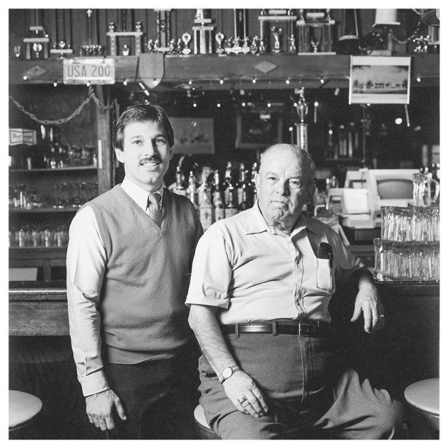 Joe Perrino (til venstre) med faren Nick Perrino i 1979.