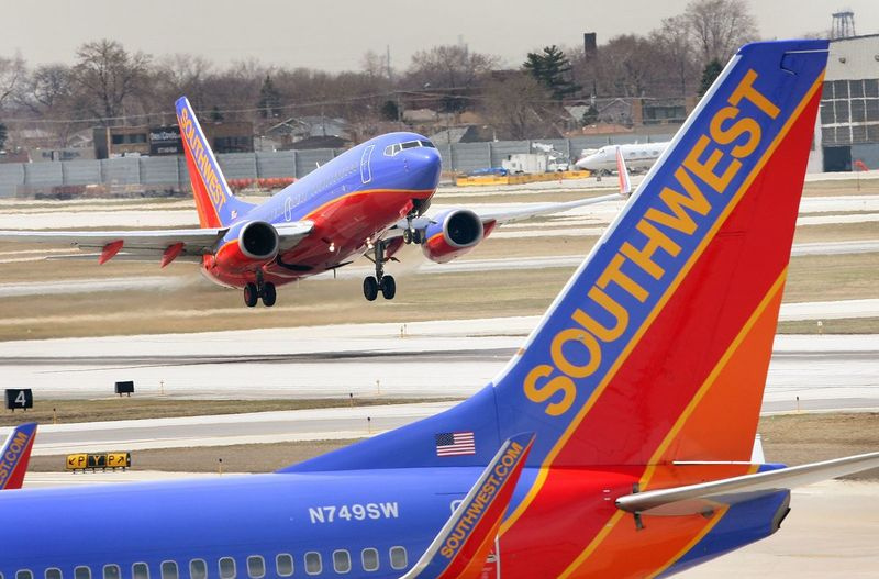 „Southwest Airlines“ lėktuvas pakyla Midway oro uoste.