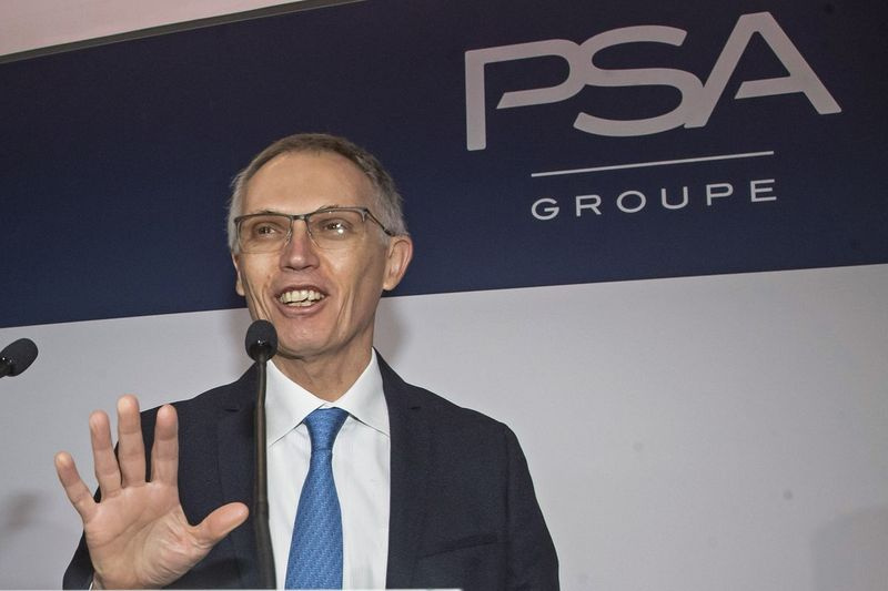 Carlos Tavares, dyrektor generalny PSA Groupe, która prowadzi firmę Stellantis, mówi, że do 2025 r. 98% jego Carlosa Tavaresa, dyrektora naczelnego, twierdzi, że do 2025 r. 98% modeli samochodów Stellantis w Ameryce Północnej i Europie dostępne wersje elektryczne. Modele w Ameryce Północnej i Europie będą miały wersje elektryczne.