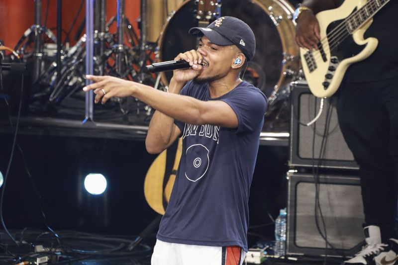 Nahrávací umělec Chance The Rapper vystoupí v pátek 16. srpna 2019 v New Yorku v pořadu Good Morning America stanice ABC na Rumsey Playfield/SummerStage. (Foto: Jason Mendez/Invision/AP) ORG XMIT: NYJM129