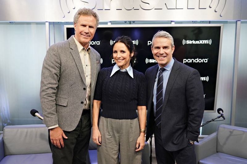 Dewan Perbandaran SiriusXM Dengan Pelakon ‘Downhill’ Dihoskan Oleh Andy Cohen