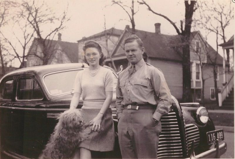 Young Rosemary a James Bud Wilschke v roku 1944.