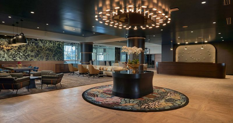 Die Lobby des Sable Hotels am Navy Pier.
