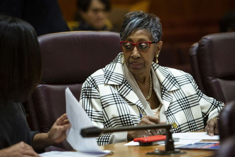 Ald. Carrie Austin (34.) na zasedání městské rady v Chicagu v roce 2019.