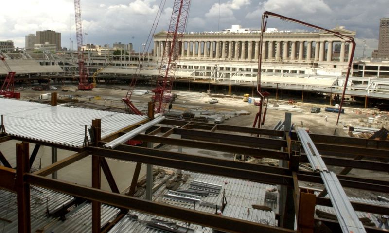Soldier Field renoveringar pågår 2002.