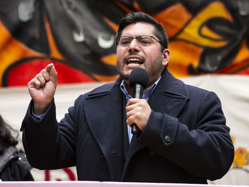Ald. Carlos Ramirez-Rosa (35e).