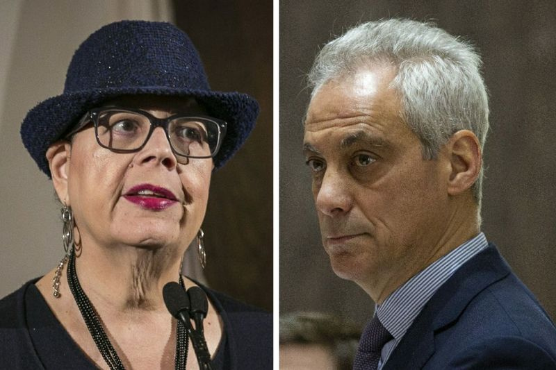 Chicago Teachers Unions ordförande Karen Lewis, vänster, på City Club of Chicago 2017; Borgmästare Rahm Emanuel, till höger, vid ett kommunfullmäktigemöte 2018.