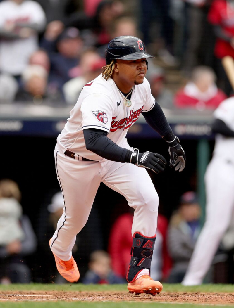   Séria divokých kariet - Tampa Bay Rays vs Cleveland Guardians - hra jedna