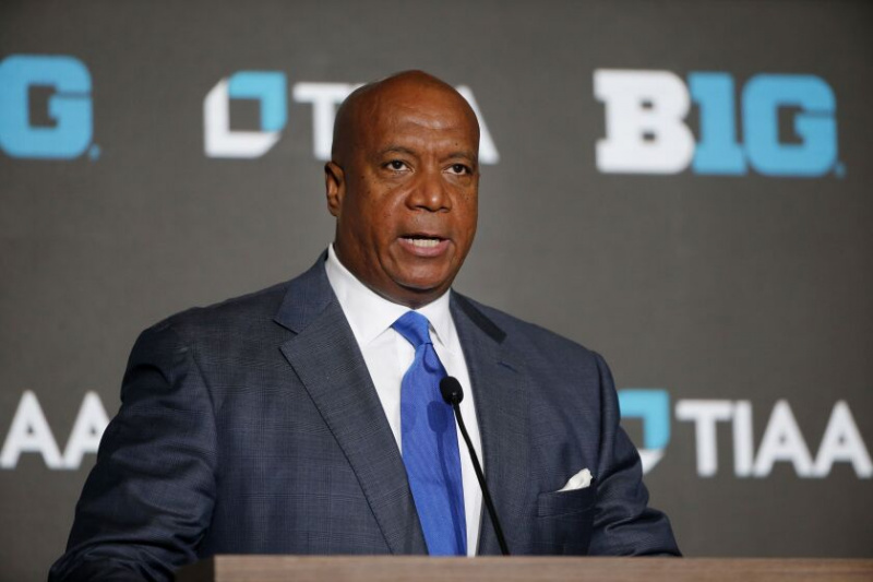   Le commissaire des Big Ten, Kevin Warren.