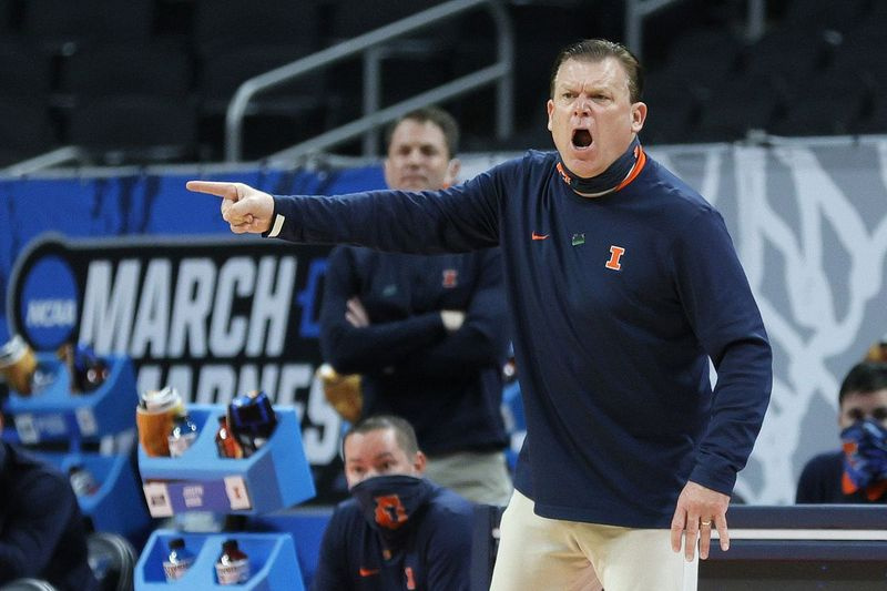 Echipa din Illinois a antrenorului Brad Underwood este pe locul 11 ​​în sondajul de baschet masculin de presezon al Associated Press.