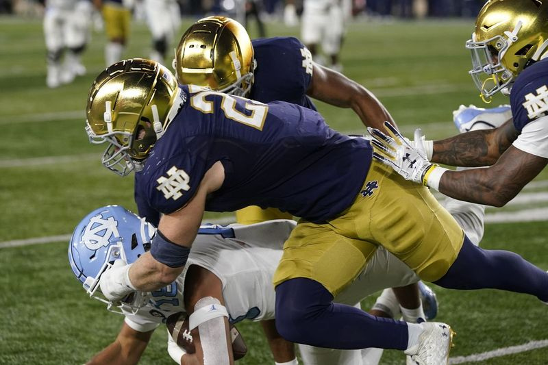 La défense de Notre-Dame sera à nouveau confrontée à la triple option unique de la Marine.