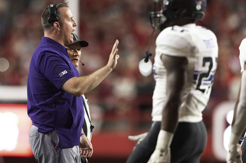 El entrenador Pat Fitzgerald y Northwestern recibirán a Rutgers el sábado.