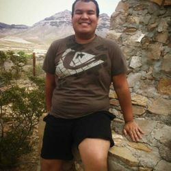 Ismael Pérez nel 2013 del peso di circa 230 libbre.