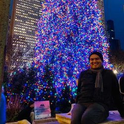 Ismael Pérez nel centro di Chicago nel dicembre 2019 del peso di 220 libbre.