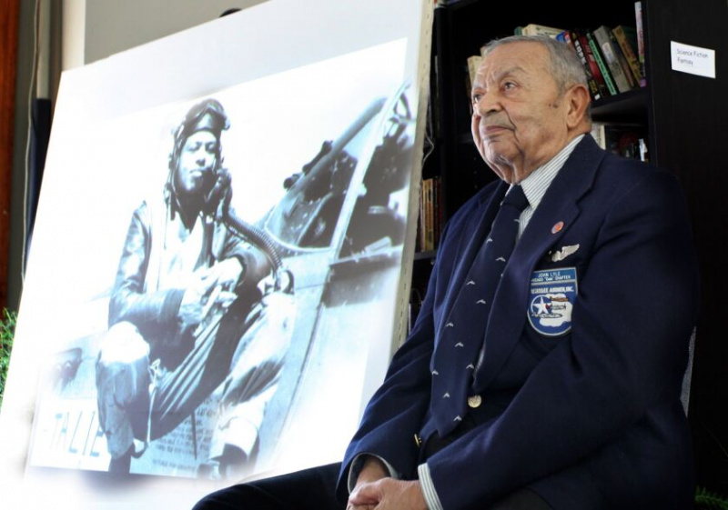   Tuskegee lennumees Jack Lyle.