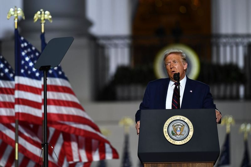 Prezident Donald Trump prednesie vo štvrtok na južnom trávniku Bieleho domu svoju ďakovnú reč za nomináciu Republikánskej strany na znovuzvolenie počas posledného dňa Republikánskeho národného zhromaždenia.