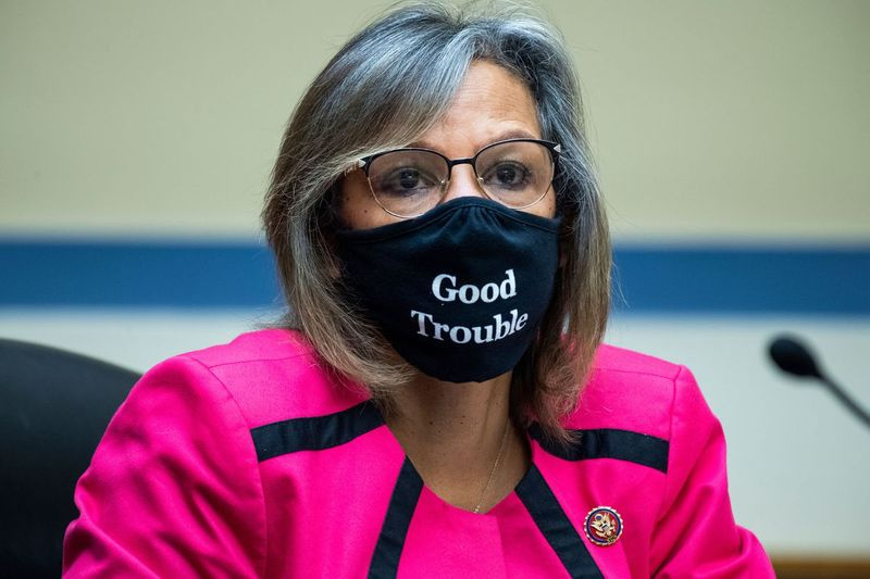 Illinoisi Demokraatliku Partei järgmiseks esimeheks on president Robin Kelly, D-Ill.