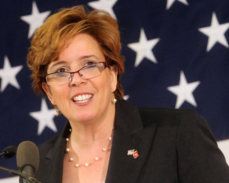 Jennifer Horn, en livslång New England-republikan och före detta delstatsordförande i New Hampshire GOP. Hon hjälpte till att skapa Lincoln Project, en super PAC vars hårt slående reklamfilmer understryker Donald Trumps svaghet, olämplighet och sårbarhet.