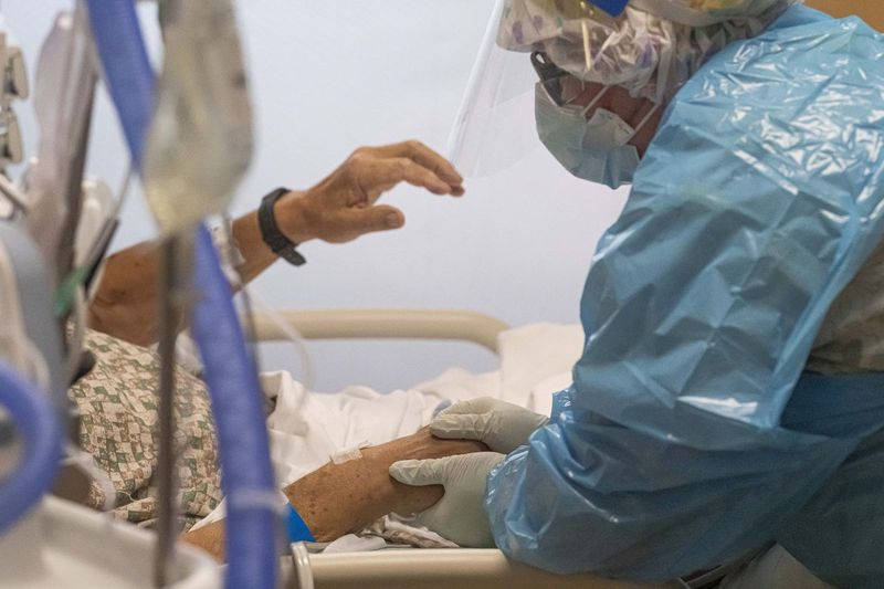 Pietų Ilinojaus ICU pagaliau turi daugiau lovų po „Delta“ varianto padidėjimo.