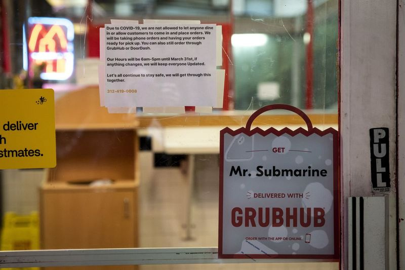 Sildid postitati aadressil Mr. Submarine, 47 N Wells St., esmaspäeva pärastlõunal, 16. märtsil 2020.